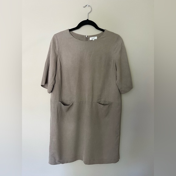 Babaton Samir boxy silhouette dress in taupe - Picture 3 of 5